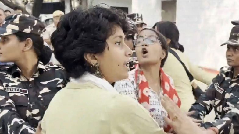 India News | Delhi: Security Forces Detain Several Content Creators on Day of CJP's 'Jantar Mantar 2.0' Protest