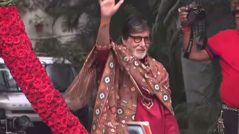 Entertainment News | Amitabh Bachchan Celebrates 84th Birthday with Fans Outside Mumbai Residence Jalsa