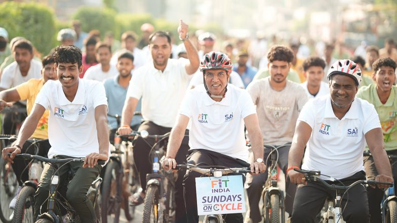 Sports News | 94th Fit India Sundays on Cycle in Varanasi Promotes ‘Nasha Mukt Yuva for Viksit Bharat’