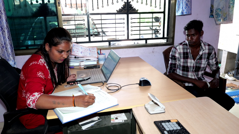 India News | Fintech Sakhi Brings Digital Banking Closer to Tribal Communities in Gujarat