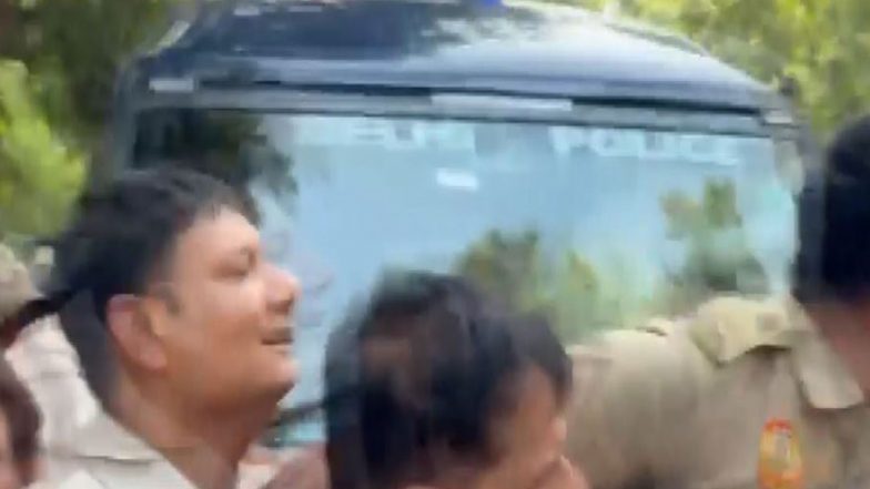 India News | AAP Leaders Sanjay Singh, Saurabh Bhardwaj Detained After Scuffle with Police in Delhi