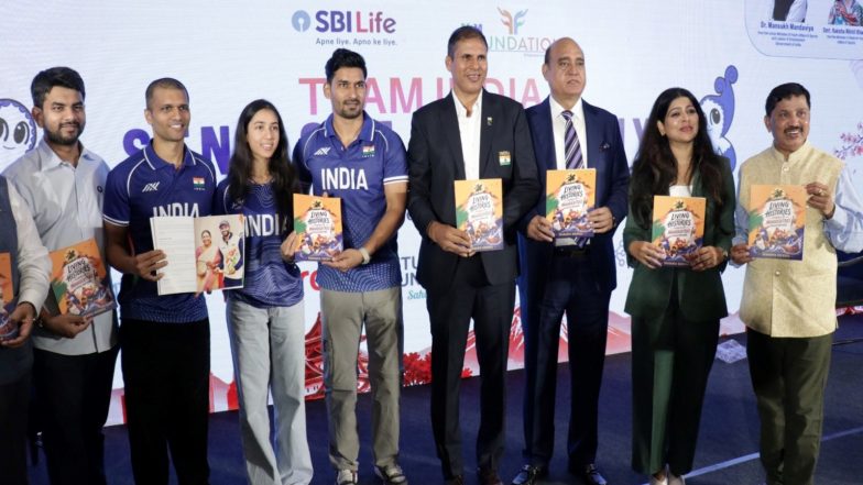Business News | 16-Year-Old Sharanya Kheruka’s Book on Maharashtra’s Para-Athletes Earns Recognition from PCI President Devendra Jhajharia