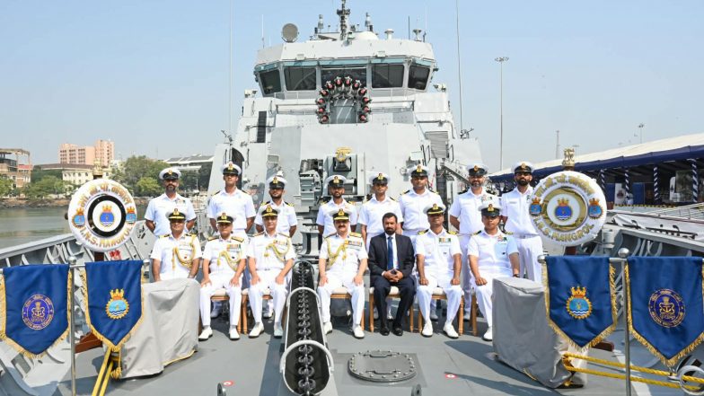 India News | Navy Inducts INS Mangrol, Third Mahe-class Anti-submarine Shallow-water Craft in Mumbai