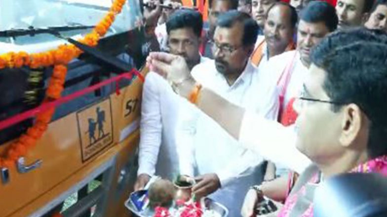 India News | Chhattisgarh: Minister Tank Ram Verma Lauds CM Sai, MLA Bhawna Bohra as Free Bus Service for Female College Students Reaches Kui-Kukdur
