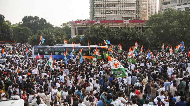 India News | Delhi Police Registers More Than 4 FIRs Against Social Media Handles for Spreading Fake Posts During SIR Protests