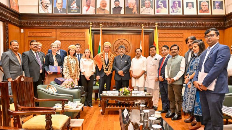 World News | Invest Beyond Bengaluru in Other Karnataka Districts: CM DK Shivakumar to Czech Delegation