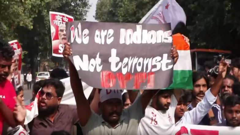India News | SFI, DYFI Hold March Demanding Reclamation of Jantar Mantar as a Protest Site