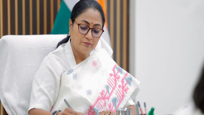 India News | Delhi Cabinet Passes Resolution Honouring PM Modi&rsquo;s 25 Years in Public Service