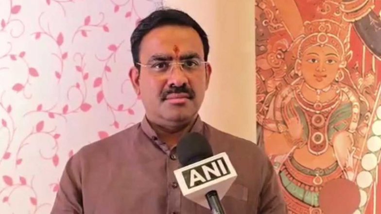 India News | “Such People Are 'aasteen Ka Saanp”: BJP MLC Parinay Fuke Backs Mumbai Police Notice Asking Actor Imran Khan to Leave India
