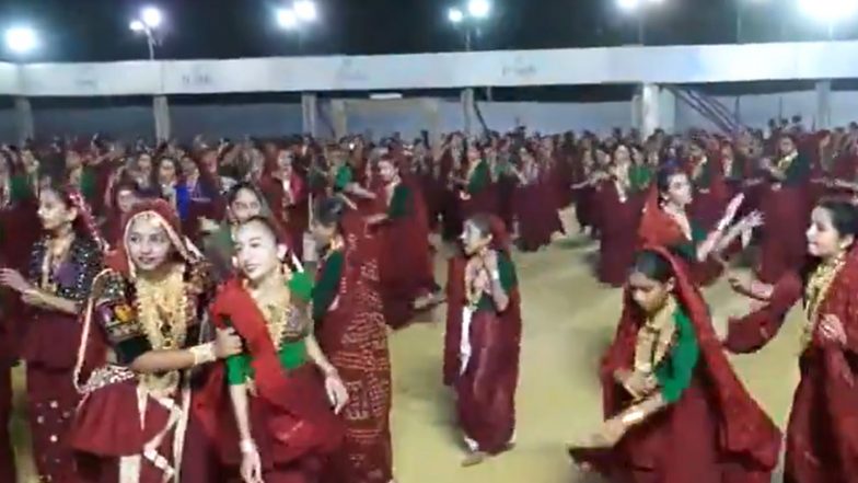 Entertainment News | Gujarat's Maher, Ahir Communities Celebrate Navratri with Traditional Folk Dances