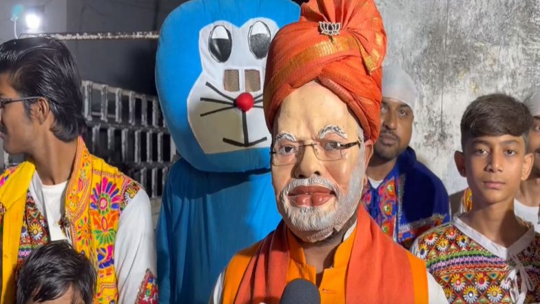 Entertainment News | 'Modi Raas' Adds Unique Twist to Navratri Celebrations in Gujarat's Jamnagar