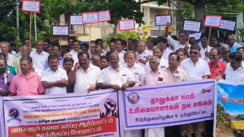 India News | Tamil Nadu: Over 500 Sand Lorry Owners, Drivers Stage Protest in Trichy Demanding Reopening of Sand Quarries
