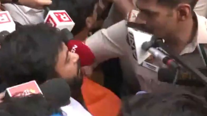 India News | Delhi Police Detains CJP Activist Abhijeet Dipke Ahead of ‘Lehra Do Tiranga’ Protest