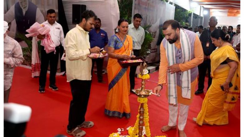 India News | KVIC Chairman Inaugurates ‘Khadi Mahotsav-2026’ in Mumbai, Aims of Taking PM Modi’s Call of ‘Har Ghar Swadeshi, Ghar-Ghar Swadeshi’ to Gen-Z