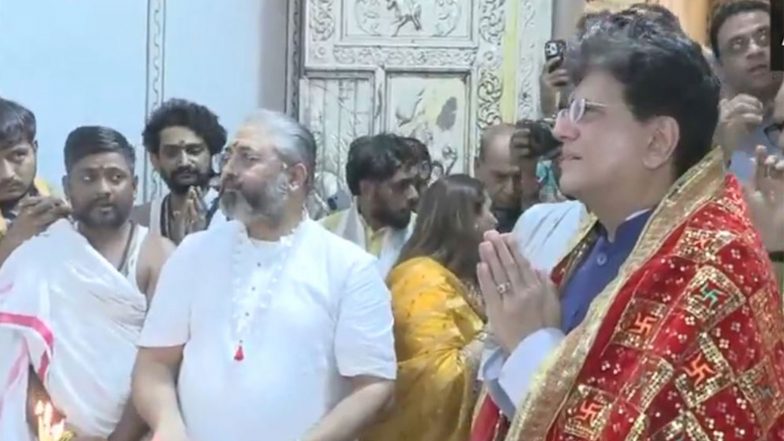 India News | Piyush Goyal Offers Prayers at Ambe Mata Temple in Mumbai, Outlines Development Vision for Borivali
