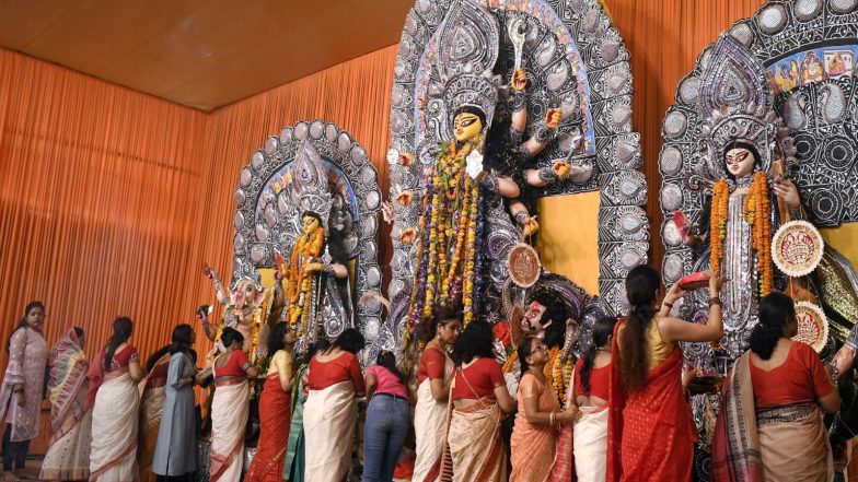 India News | Delhi Traffic Police Issues Advisory for Durga Puja Celebrations in CR Park, GK-II Areas