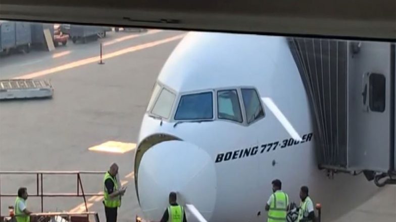 India News | Delhi-bound Emirates Flight Encounters 'bird Strike', Return Flight Delayed
