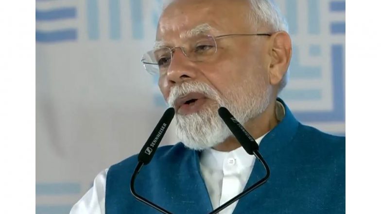 India News | Kolkata Pandal Stampede: PM Modi Announces Rs 2 Lakh Ex-gratia for Families of Deceased, Expresses Grief