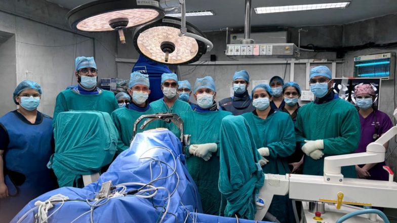 India News | RML Hospital Performs Its First DBS Functional Neurosurgery; ‘Brain Pacemaker’ to Provide Relief from Parkinson’s Tremors