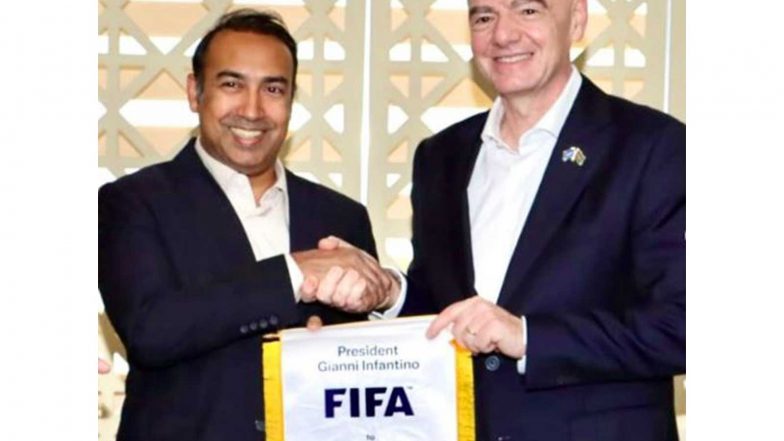 Sports News | FIFA President Gianni Infantino Makes Brief Stopover in Dhaka, Discusses Football Development with BFF Delegation