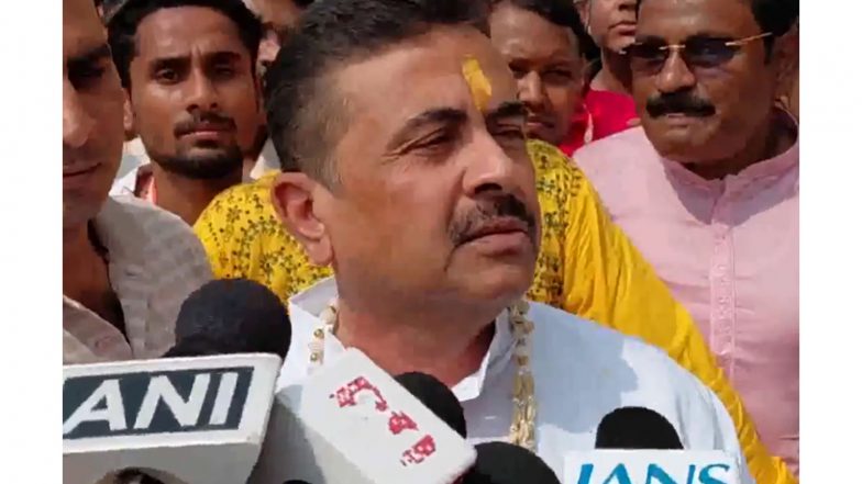 India News | West Bengal CM Suvendu Adhikari Performs Pushpanjali Ritual on Maha Ashtami