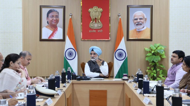 India News | Delhi LG Presses Directorate of Prosecution to Minimise Adjournments, Ensure Timely Production of Witnesses