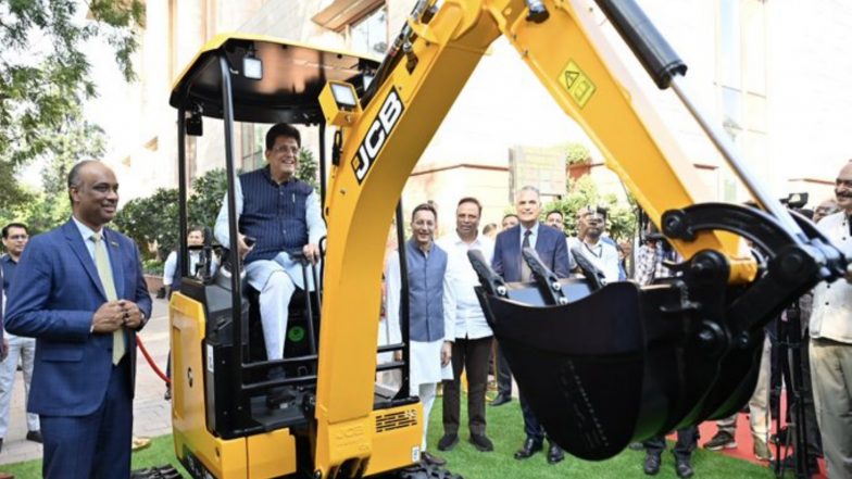 Business News | Piyush Goyal Flags off First JCB Machine Export to New Zealand as FTA Takes Effect Tomorrow