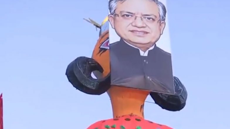 India News | Delhi: Indian Youth Congress Installs Ravan Effigy with CEC Gyanesh Kumar’s Face