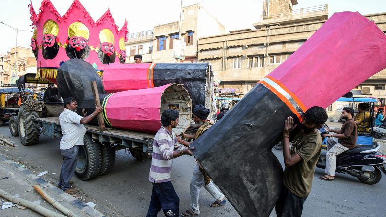 India News | Delhi Traffic Police Issues Advisory Ahead of Dussehra Celebrations in Dwarka