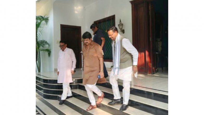 India News | BJP UP Chief Pankaj Chaudhary Meets Jansatta Dal Chief Raja Bhaiya in Lucknow
