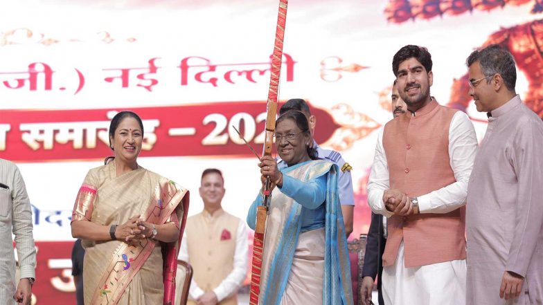 India News | Truth Always Triumphs over Falsehood: Delhi CM Rekha Gupta Attends Vijayadashami Celebrations in Dwarka