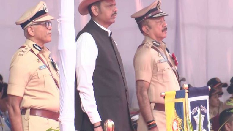 India News | CM Fadnavis Pays Floral Tribute to Fallen Police Personnel on Police Commemoration Day
