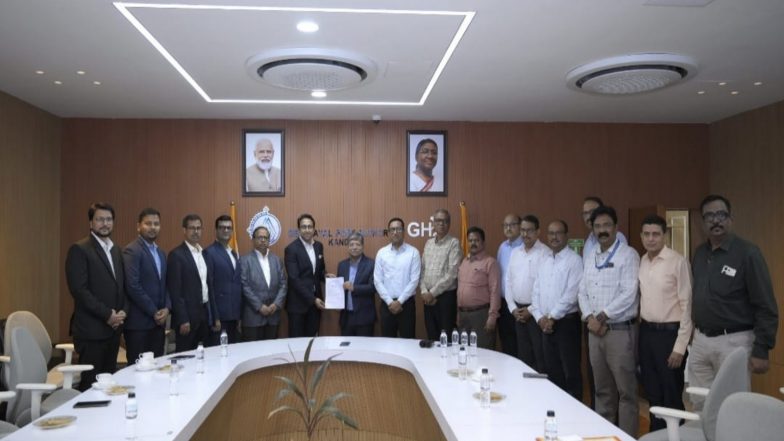 Business News | Deendayal Port Authority Issues LoA to Essar Ports for 30-year Cargo Terminal Project