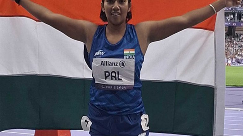 Sports News | Asian Para Games: Indian Paralympic Medalist Preeti Pal Bags Silver in Women's 100 M T35 Event