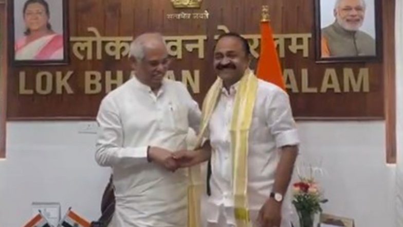 India News | Keralam CM Satheesan Meets Outgoing Governor Arlekar; Present Kerala Awards 2025 at Lok Bhavan