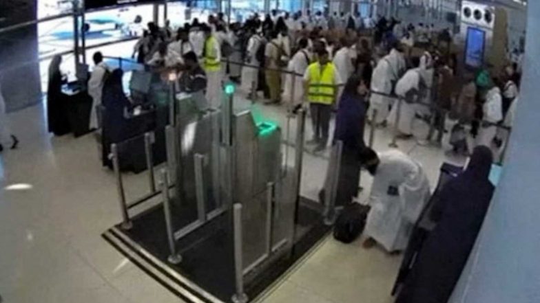 World News | Indian Embassy and Consulate in Saudi Arabia Extending Full Support to Affected Pilgrims: MEA