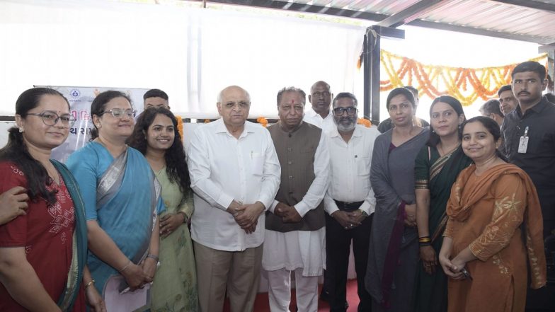 India News | Gujarat: Service Activities Organised on the Occasion of Birthday of Union Home Minister Amit Shah