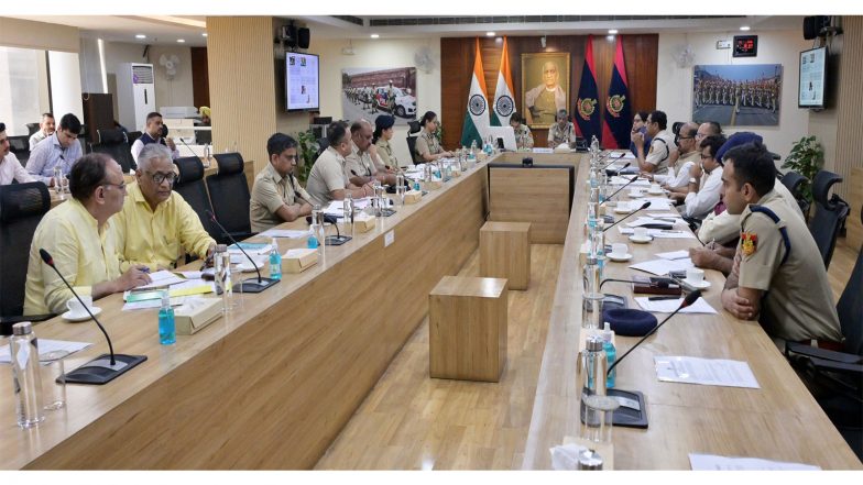 India News | Delhi Traffic Police Holds Inter-state Coordination Meeting to Review GRAP-I Measures