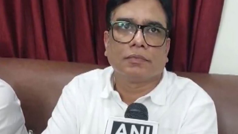 India News | “Govt is Desperate to Influence Election”: RJD MLC Candidate Sanjeev Kumar Singh Alleges Police Raid at Residence