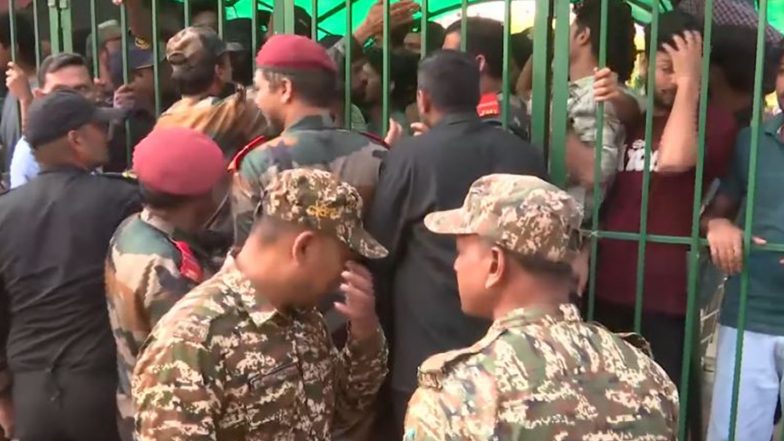 India News | Delhi Police Register FIR Against MPs for Trespassing at Jamia Millia Islamia Amid Student Protests