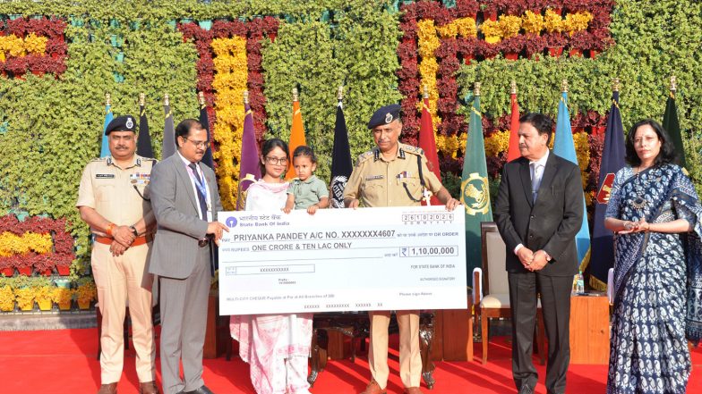 India News | CISF, SBI Facilitate Insurance and Welfare Benefits for Families of 4 Deceased Personnel