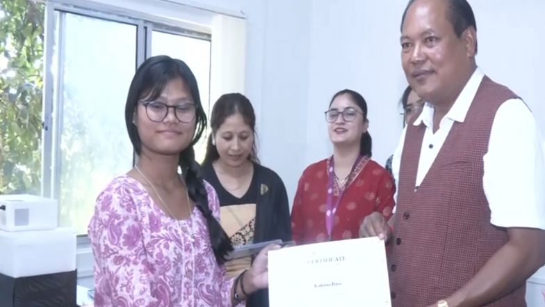 India News | Assam Minister Biswajit Daimary Distributes Certificates to Students; Marks Beginning of 11-month Industry Training in Kolkata