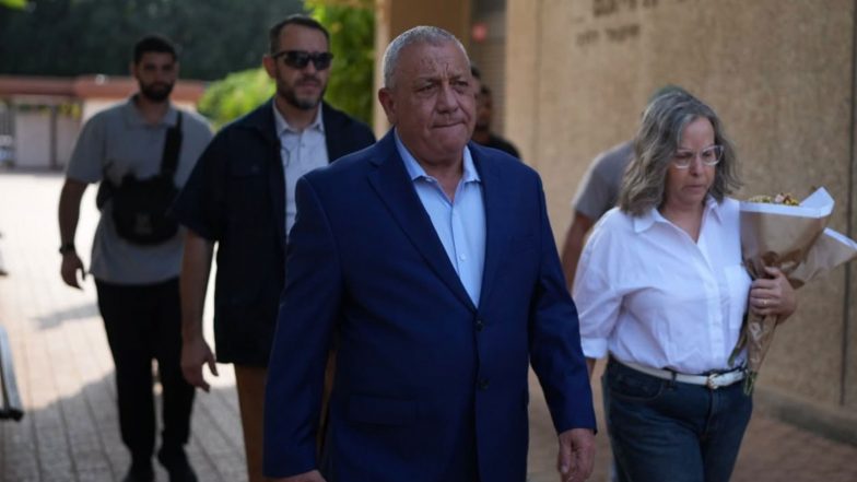 World News | Israel Election: Gadi Eisenkot Accuses Netanyahu of ‘lies and Intimidation’, Urges Voters to Back Change