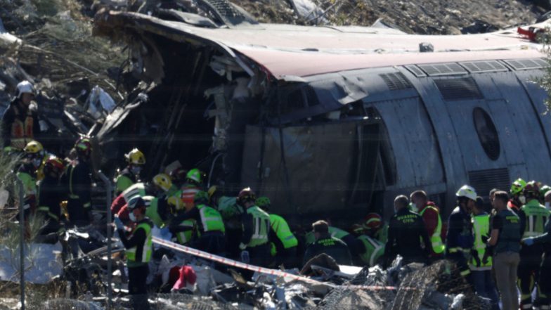 World News | Death Toll Rises to 30 in Spain Train Collision, Several Injured; Toll Feared to Climb Further