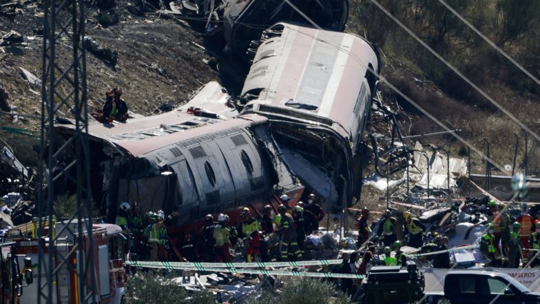 World News | Spain Train Collision: Rescue Operations Continue as Death Toll Rises to 64, 80 Injured; Rail Services Suspended