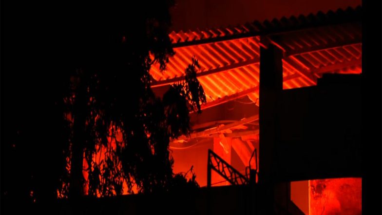 India News | Goa: Major Fire Breaks out at Car Accessories Shop in Vasco, Several Shops Gutted; CM Sawant Assures Support to Victims