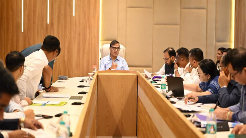 India News | Assam CM Chairs Two Crucial Meetings in Dibrugarh to Ensure Land Rights of Indigenous People