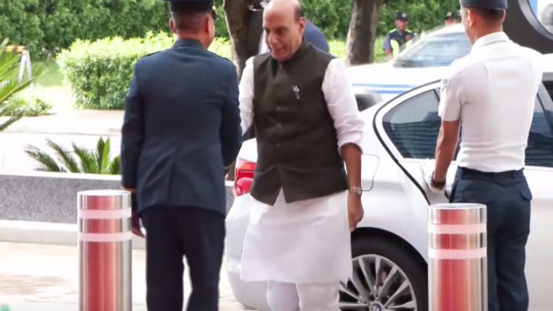 World News | Philippines: Rajnath Singh Receives Guard of Honour at Mactan Expo, to Participate in 13th ADMM-Plus Meeting