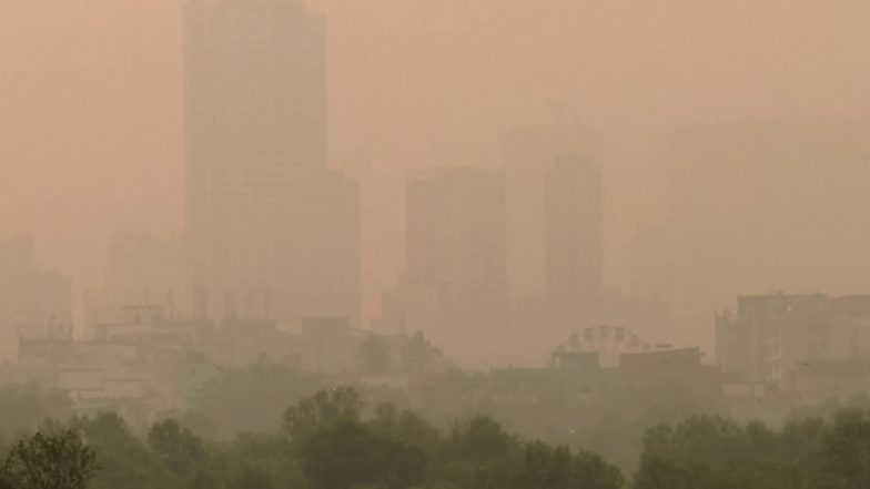India News | Delhi Records AQI of 229 as Air Quality Remains in 'poor' Category; Marginally Higher Than Yesterday