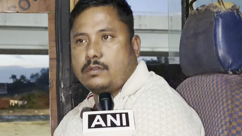 India News | Assam: Woman Delivers Healthy Baby Girl Aboard Night Bus Near Kaziranga
